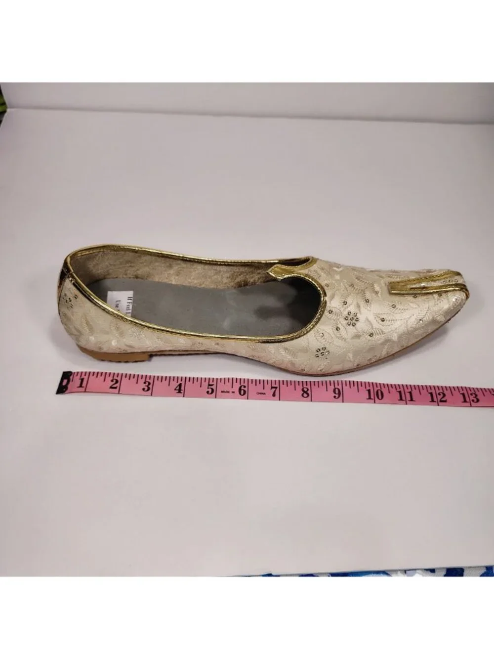 Traditional Ethnic Cream Mojari Shoes  Size 12 Gold Embroidery Split Toe Design